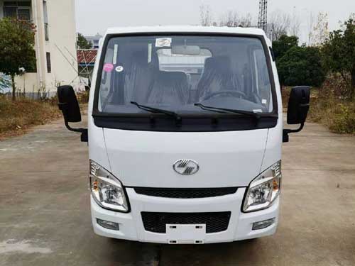 程力威牌CLW5040GXE6ZS型吸糞車(chē)